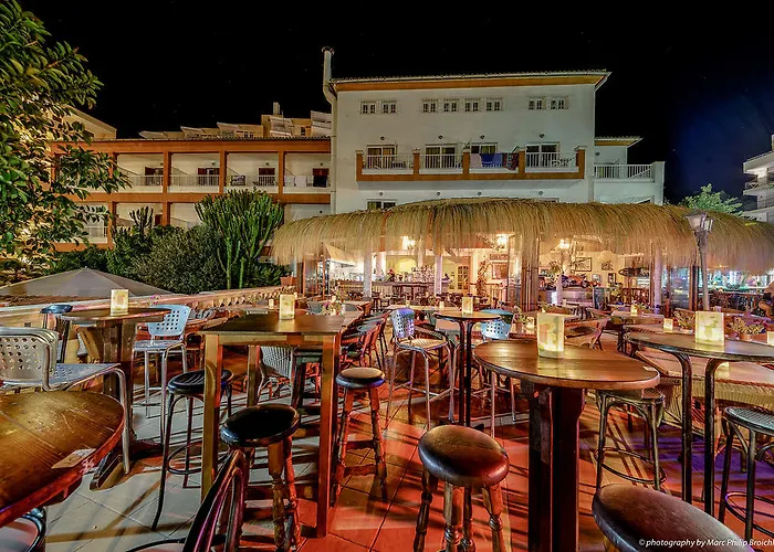 فندق Playas De 3*