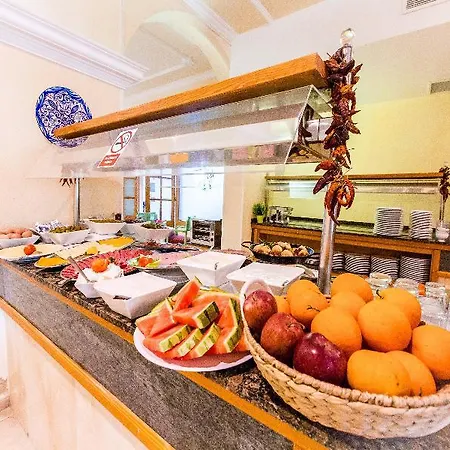 Отель Playas De 3*