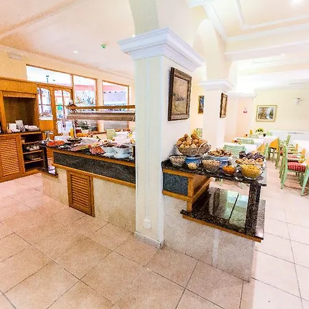 ホテル Playas De 3*